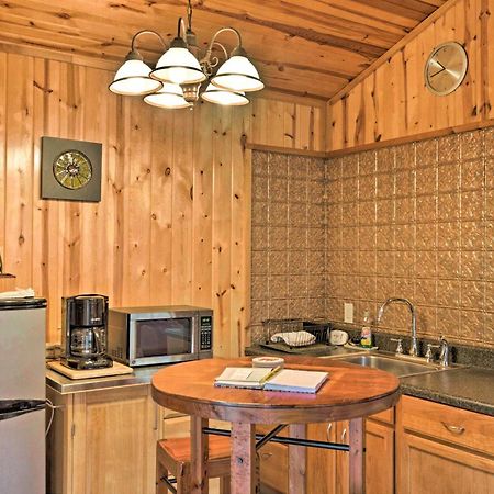 Appartamento The Boat House Creekside Getaway In Hot Springs! Esterno foto